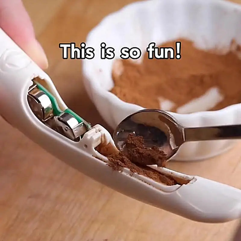 Close-up tip of latte art pen creating swirl pattern | ARLOW